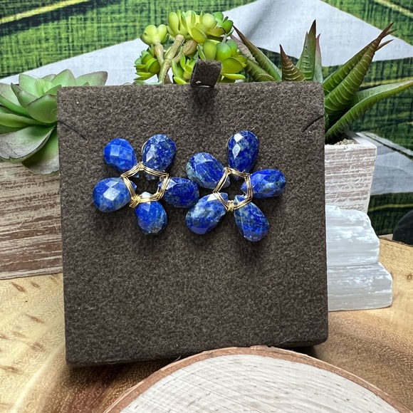 Handmade Lapis Lazuli Flower Earrings 💙💛 - Picture 8 of 8